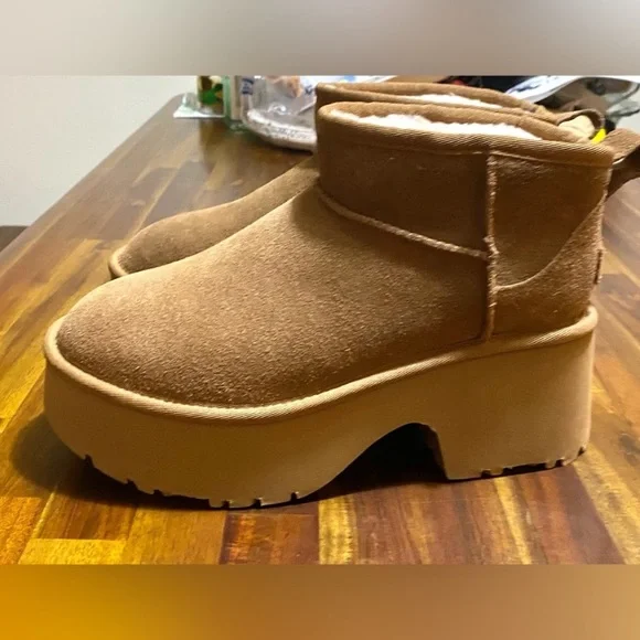 Authentic UGG Chestnut Platform Ankle women's winter boots genuine suede / wool. - Picture 2 of 9